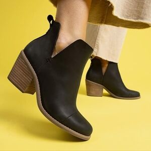 Toms Black Suede Everly Ankle Booties